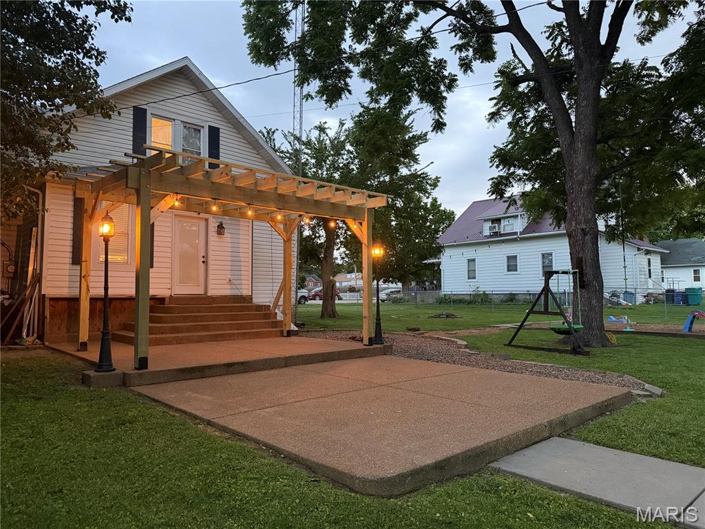 Photo of 205 E MONROE, Owensville, MO 65066 (MLS # 26052732)
