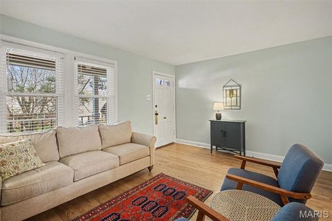 Tiny photo for 819 Blossom Lane, Rock Hill, MO 63119 (MLS # 26031433)