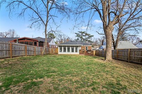 Tiny photo for 819 Blossom Lane, Rock Hill, MO 63119 (MLS # 26031433)