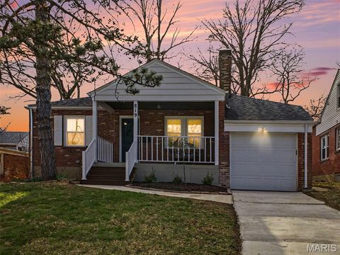 Tiny photo for 819 Blossom Lane, Rock Hill, MO 63119 (MLS # 26031433)