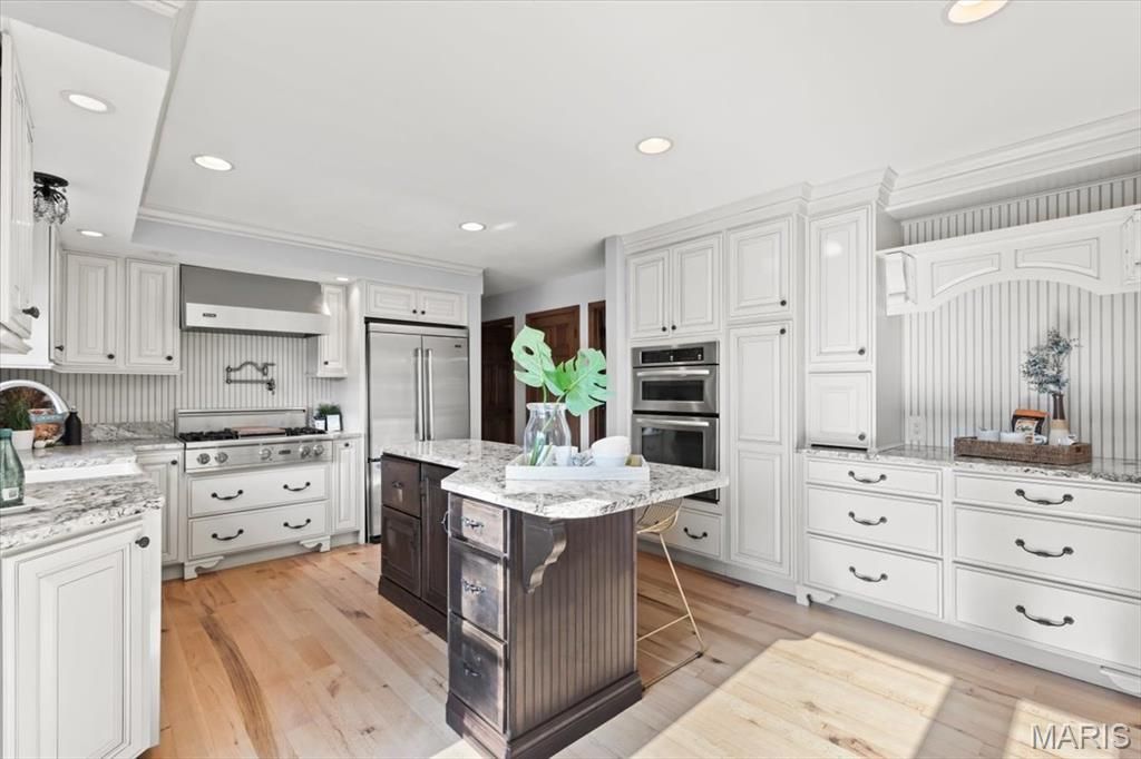 Photo of 1841 Newburyport Road, Chesterfield, MO 63005 (MLS # 26018847)