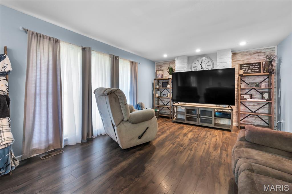 Lakeview Estate - Residential