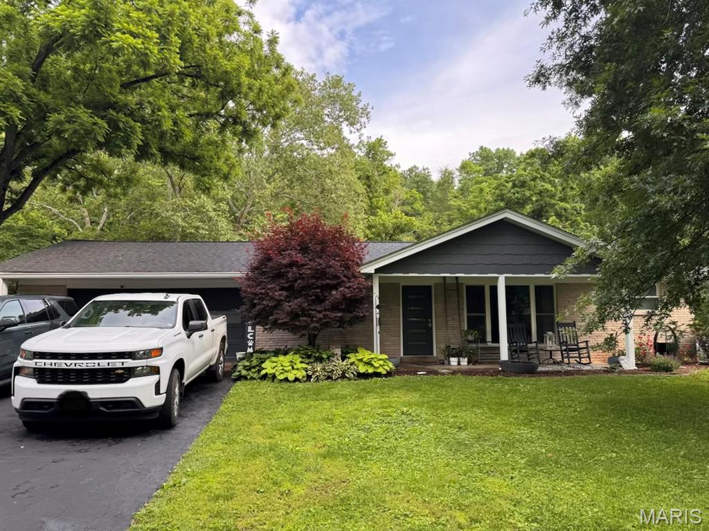 Weber Hill Manor 03 - Residential