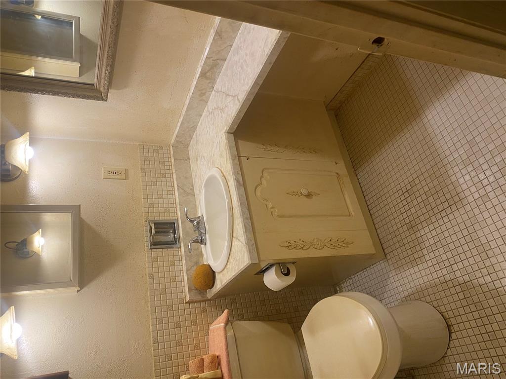 Leisure Village Condo - Residential