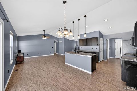 Tiny photo for 101 Kensington Palace Drive, Troy, MO 63379 (MLS # 26006138)