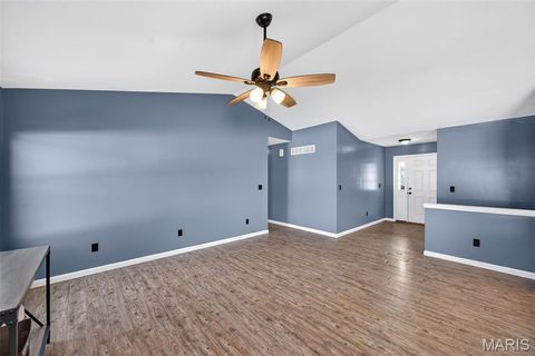 Tiny photo for 101 Kensington Palace Drive, Troy, MO 63379 (MLS # 26006138)