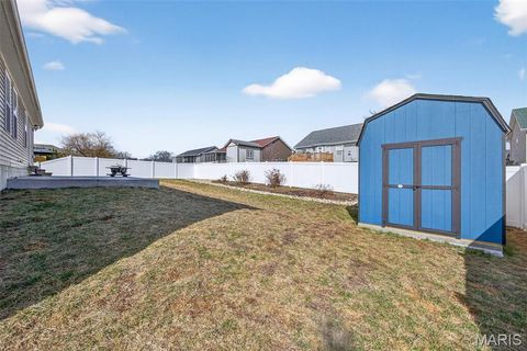 Tiny photo for 101 Kensington Palace Drive, Troy, MO 63379 (MLS # 26006138)