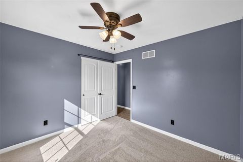 Tiny photo for 101 Kensington Palace Drive, Troy, MO 63379 (MLS # 26006138)