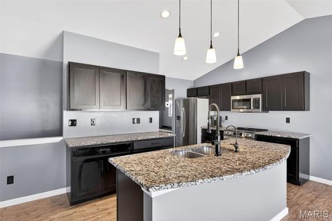 Tiny photo for 101 Kensington Palace Drive, Troy, MO 63379 (MLS # 26006138)