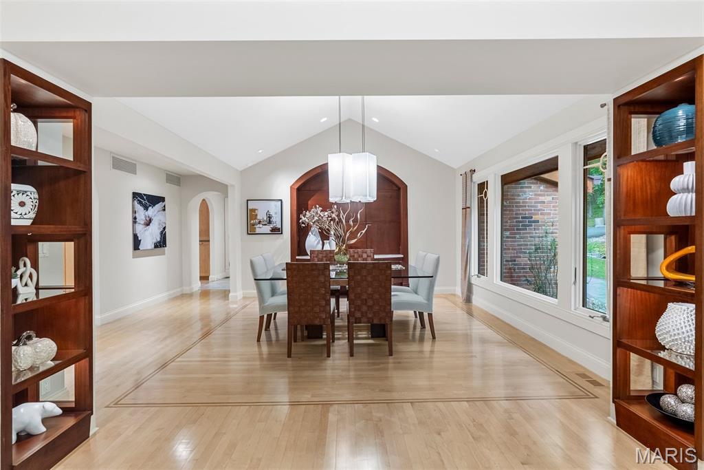 Ladue Downs 1 - Residential