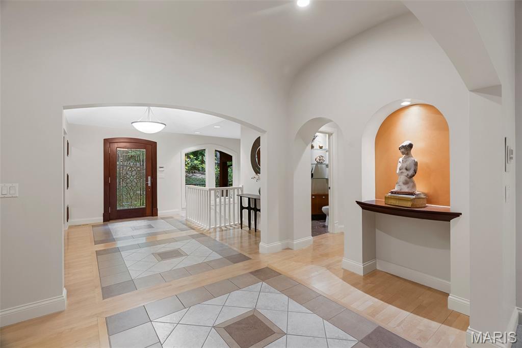 Ladue Downs 1 - Residential