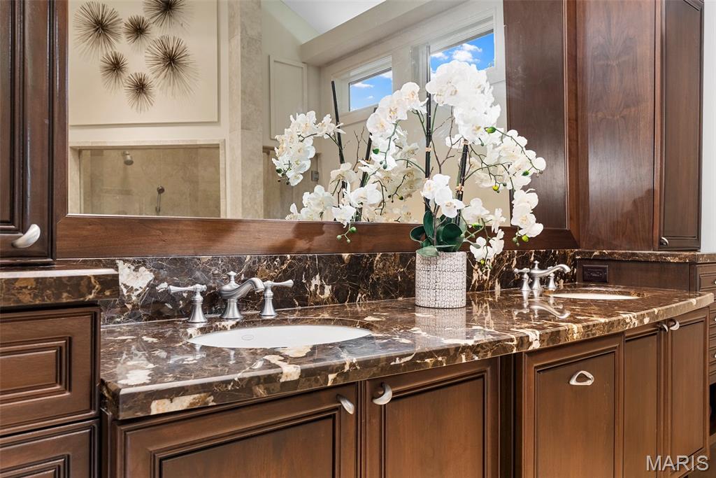 Ladue Downs 1 - Residential