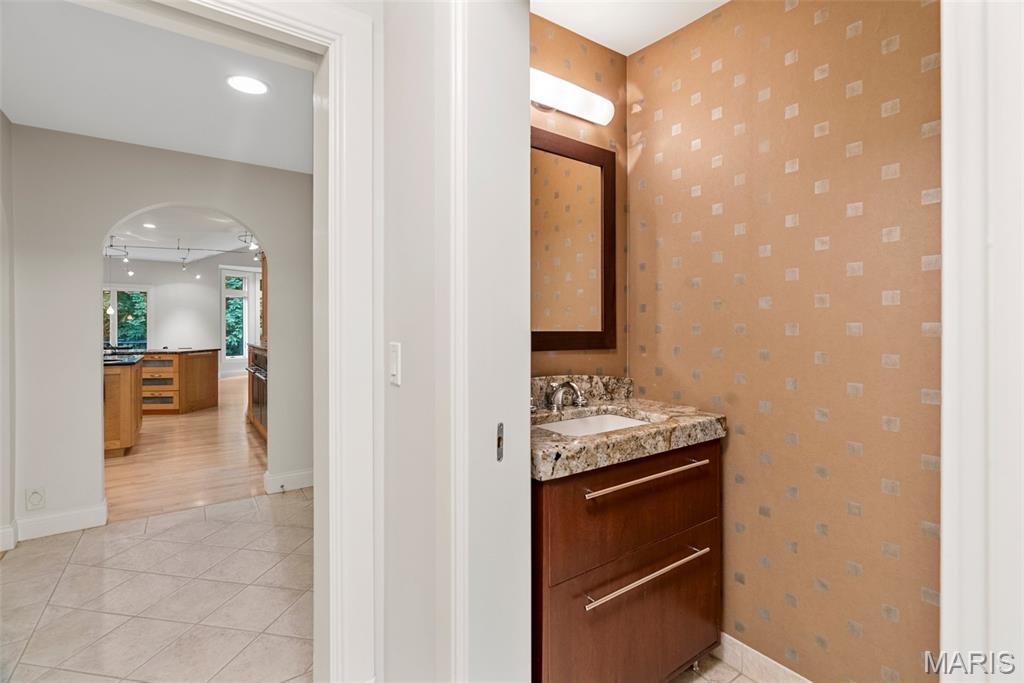 Ladue Downs 1 - Residential