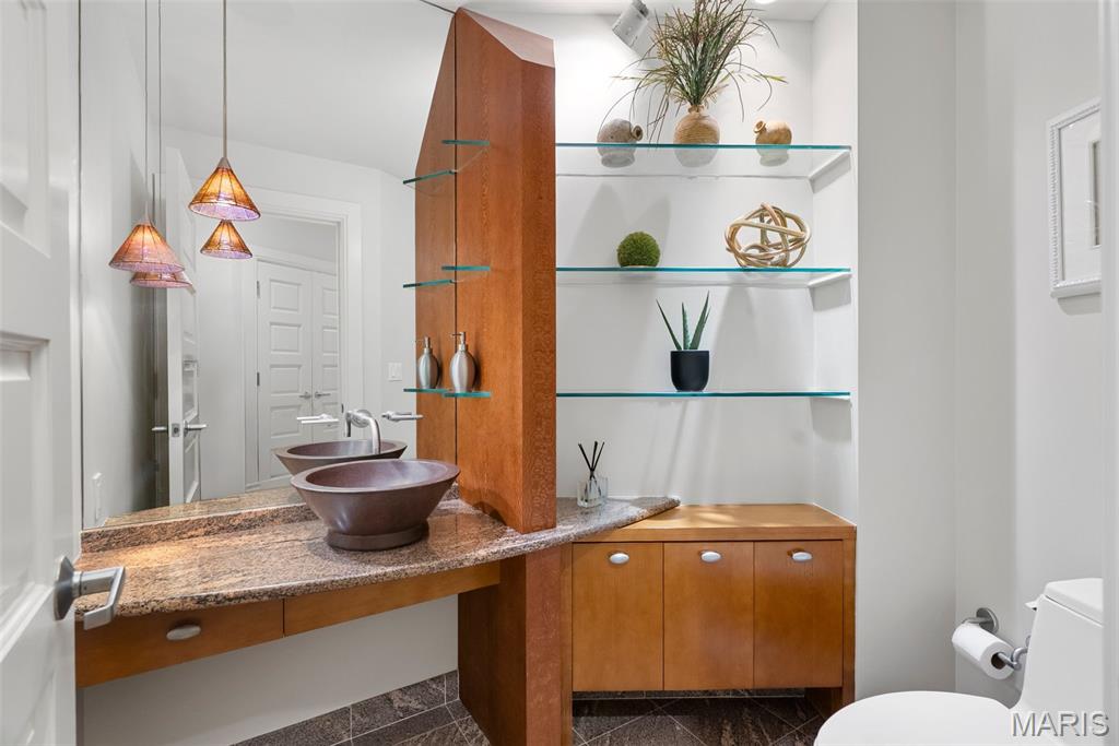 Ladue Downs 1 - Residential