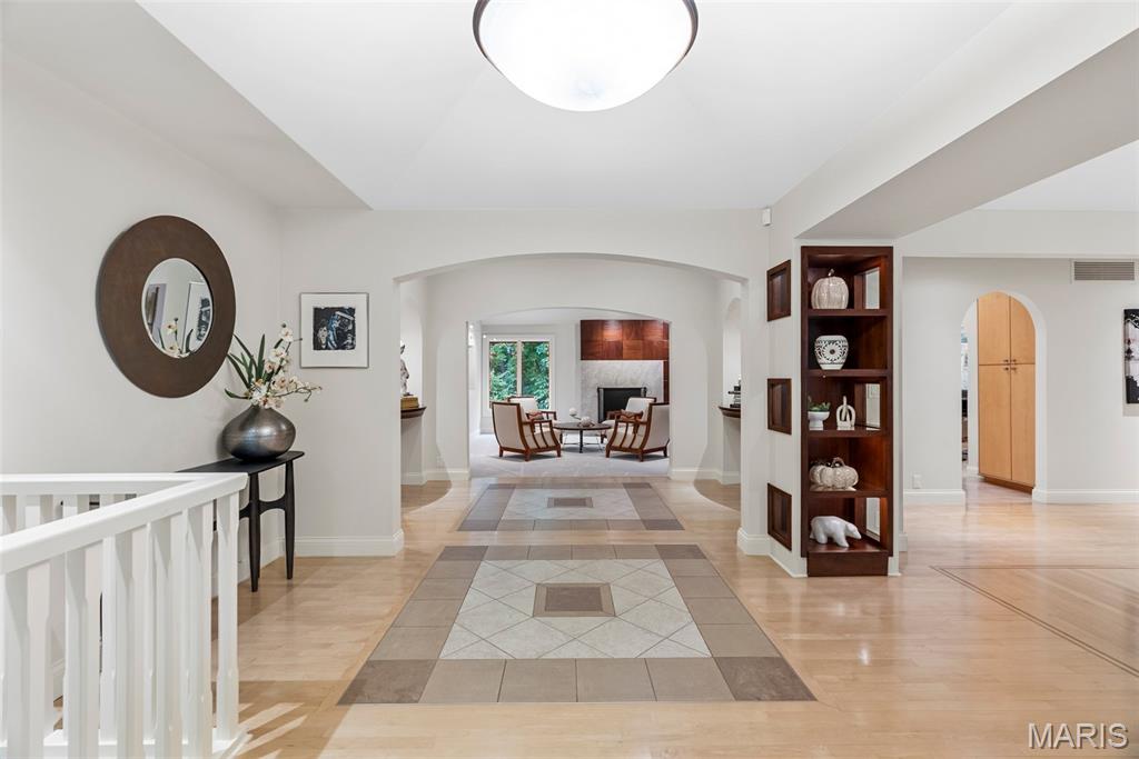 Ladue Downs 1 - Residential