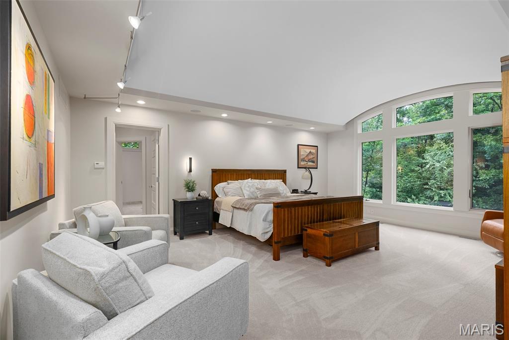 Ladue Downs 1 - Residential