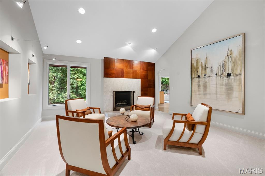 Ladue Downs 1 - Residential