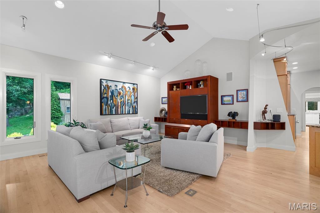 Ladue Downs 1 - Residential