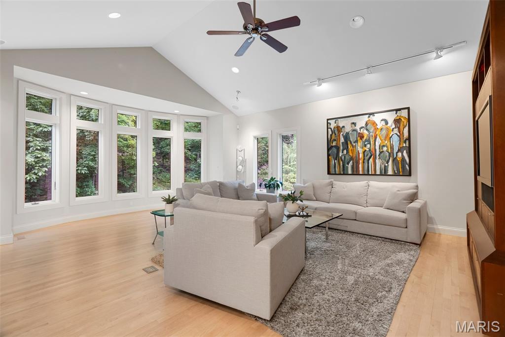 Ladue Downs 1 - Residential