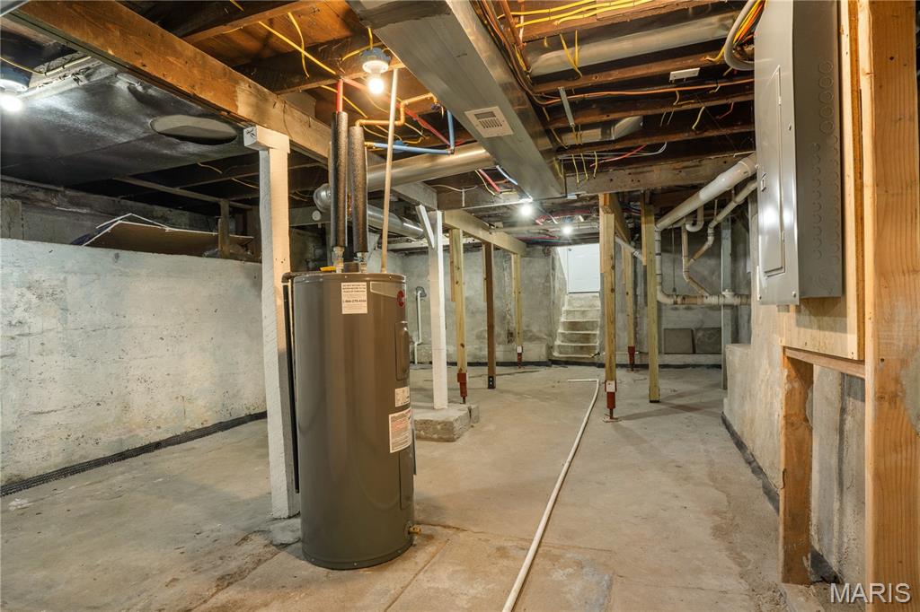 Jennings, Missouri 63136, United States, 2 Bedrooms Bedrooms, ,1 BathroomBathrooms,Residential,Active,152134