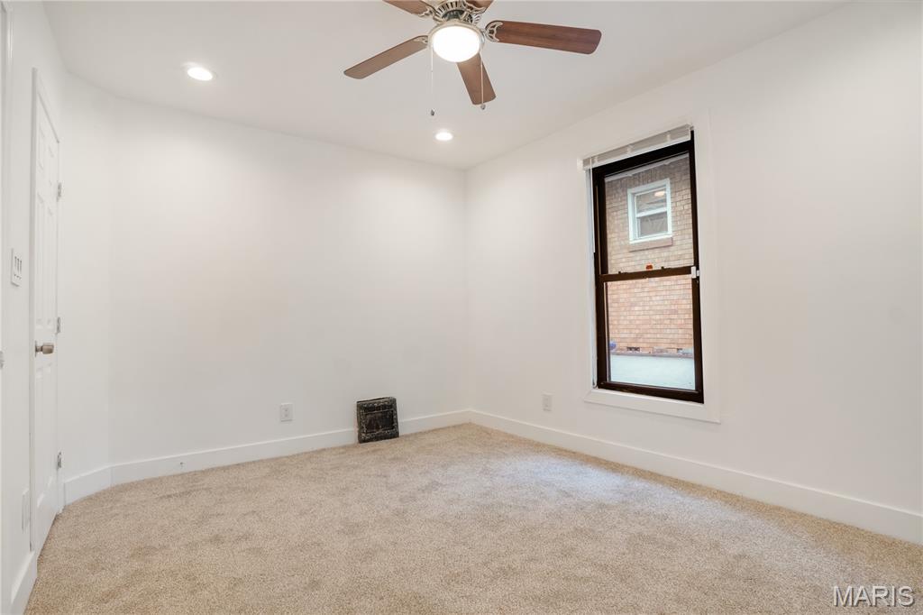 Jennings, Missouri 63136, United States, 2 Bedrooms Bedrooms, ,1 BathroomBathrooms,Residential,Active,152134