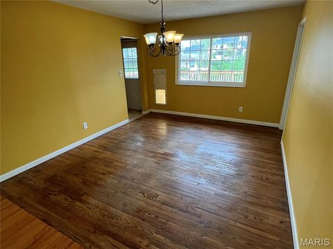 Tiny photo for 512 Bryan Avenue, Kirkwood, MO 63122 (MLS # 26026742)