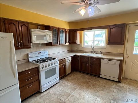Tiny photo for 512 Bryan Avenue, Kirkwood, MO 63122 (MLS # 26026742)