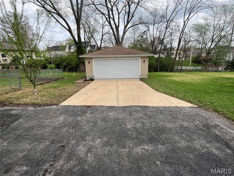 Tiny photo for 512 Bryan Avenue, Kirkwood, MO 63122 (MLS # 26026742)