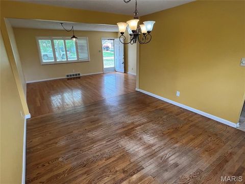 Tiny photo for 512 Bryan Avenue, Kirkwood, MO 63122 (MLS # 26026742)