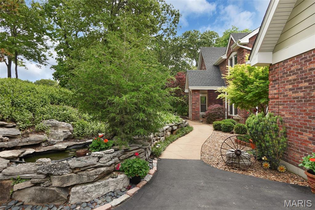 1553 Ridge Road