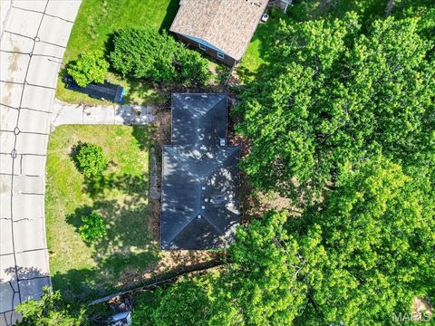 Tiny photo for 711 Chopin Drive, Kirkwood, MO 63122 (MLS # 26033702)