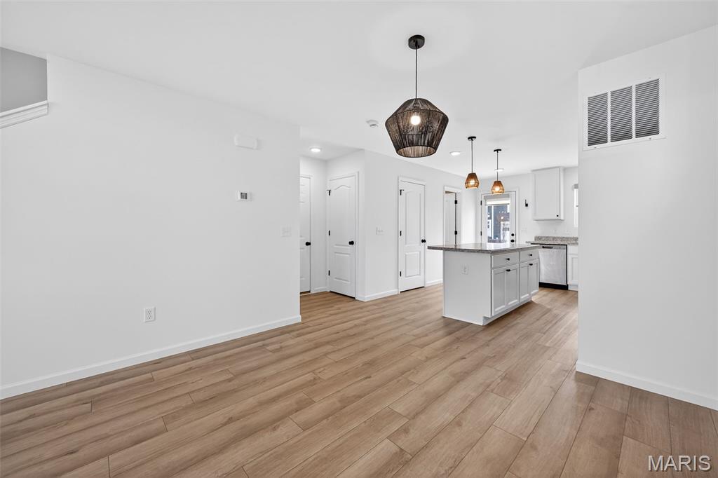 Streets Of Caledonia #5 - Residential