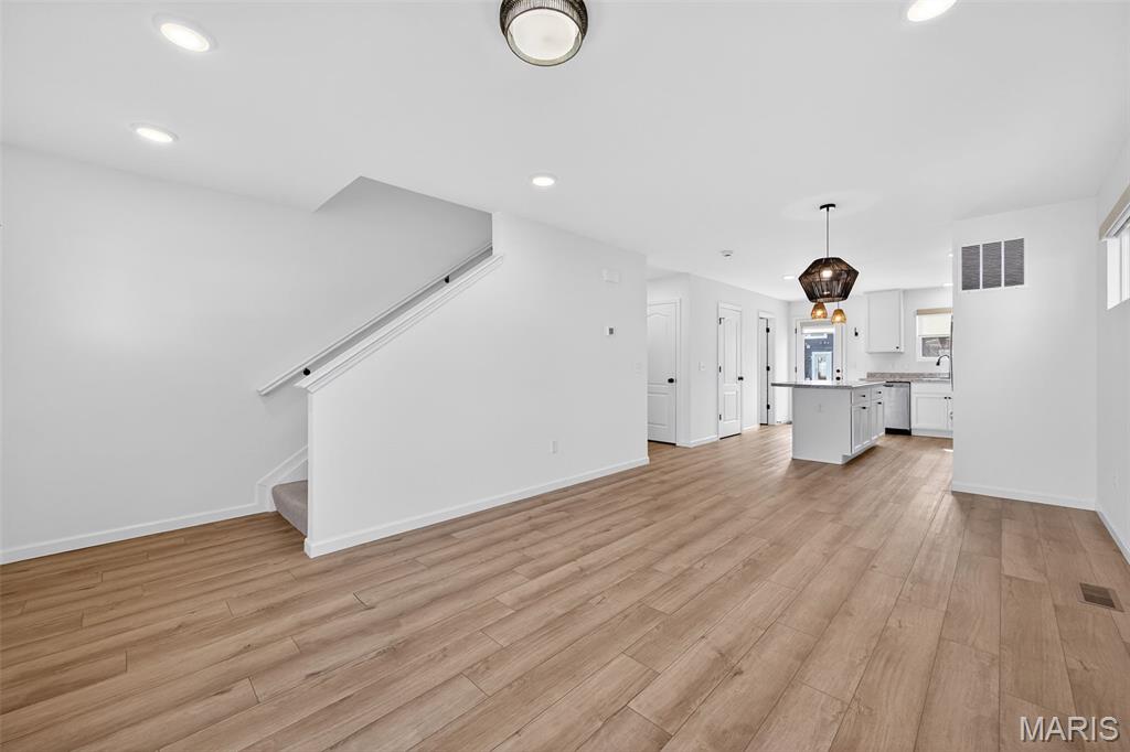 Streets Of Caledonia #5 - Residential