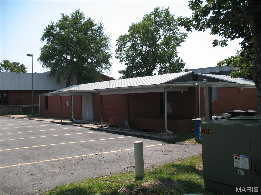 0000 - Commercial Sale