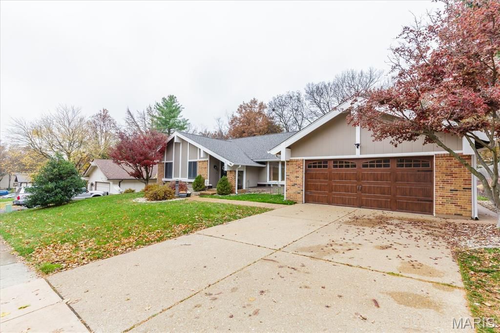Photo of 2721 Heritage Landing, St Charles, MO 63303 (MLS # 26003711)