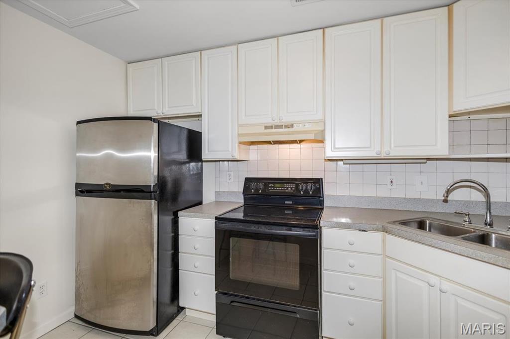 Brentwood Forest Condo Ph Eight - Residential