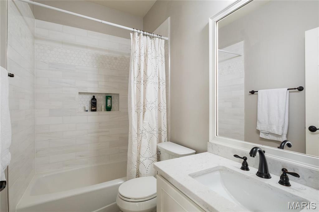 Crossing At Chesterfield The - Residential