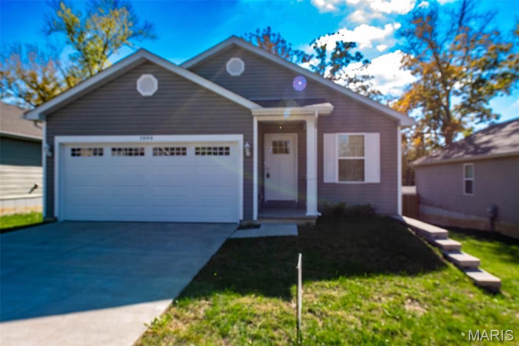 Photo of 1666 Missouri Avenue, Pacific, MO 63069 (MLS # 25072772)