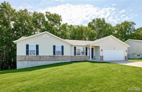 Tiny photo for 324 Parkway Drive, Troy, MO 63379 (MLS # 26028934)
