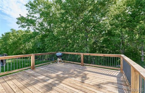 Tiny photo for 324 Parkway Drive, Troy, MO 63379 (MLS # 26028934)