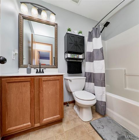Tiny photo for 324 Parkway Drive, Troy, MO 63379 (MLS # 26028934)