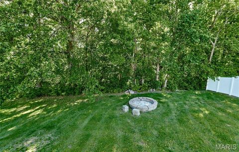 Tiny photo for 324 Parkway Drive, Troy, MO 63379 (MLS # 26028934)
