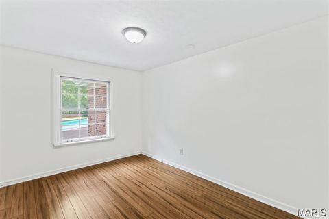 Tiny photo for 8 Balcon Estate, Creve Coeur, MO 63141 (MLS # 26013570)