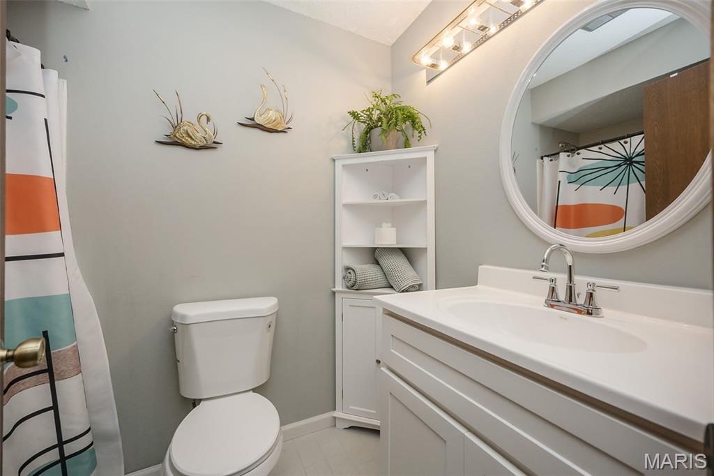 Royal Pines 1 Condo - Residential