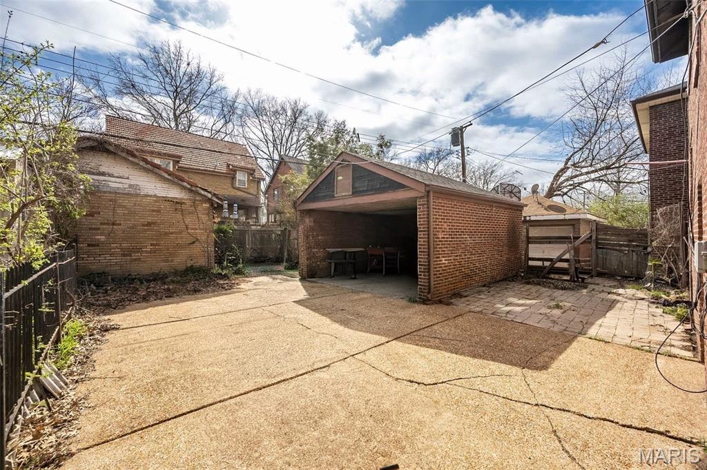 University Park - Residential Income