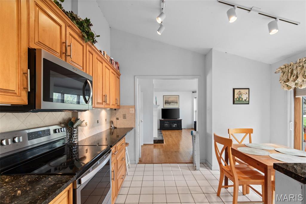 Fox Meadows - Residential