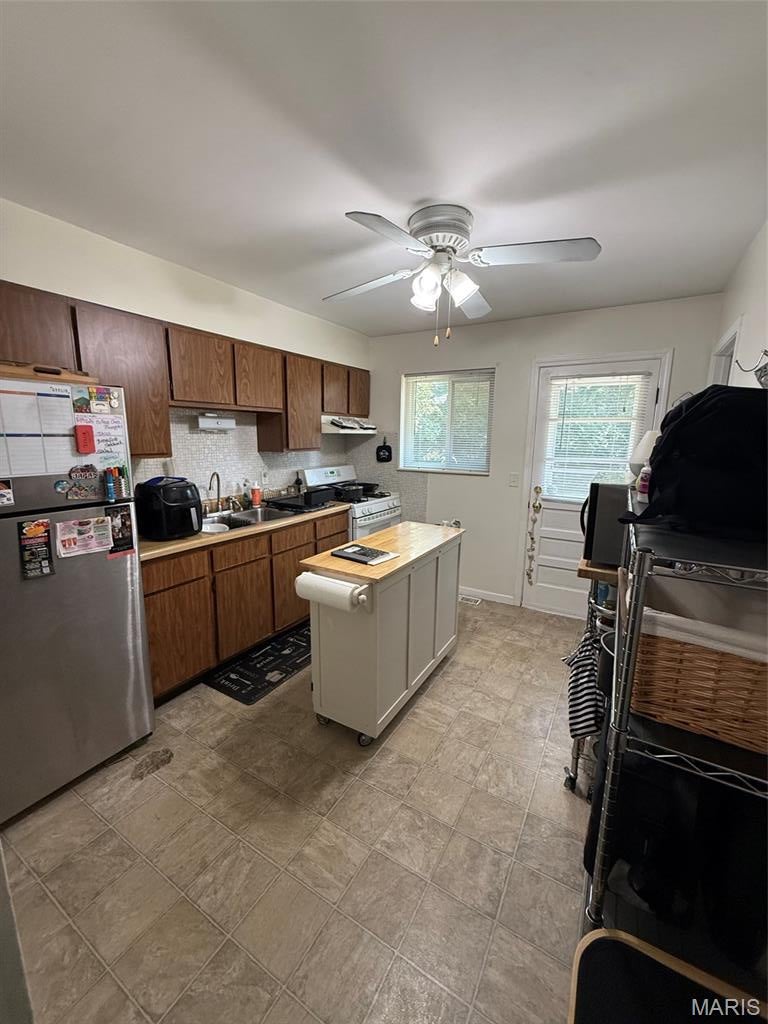 3560 Dixie Drive