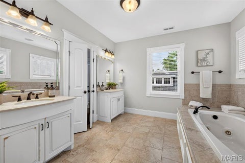 Tiny photo for 407 E Argonne Drive, Kirkwood, MO 63122 (MLS # 26041191)