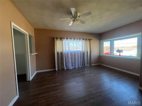 Tiny photo for 19 Shumate Avenue, St Ann, MO 63043 (MLS # 26018332)