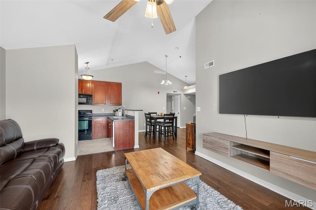 Springhurst Terrace #5 - Residential